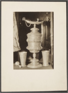 [Toruń, Puchar Bractwa Szyprów wraz z dwoma kubkami z Bazyliki katedralnej św. Jana Chrzciciela i św. Jana Ewangelisty]