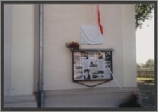 Odsłonięcie tablicy przy kościele św. Katarzyny w Słupi Kapitulnej