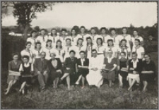 Grono nauczycielskie i absolwentki