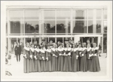 Zespół Pieśni Dawnej przed Filharmonią w Århus